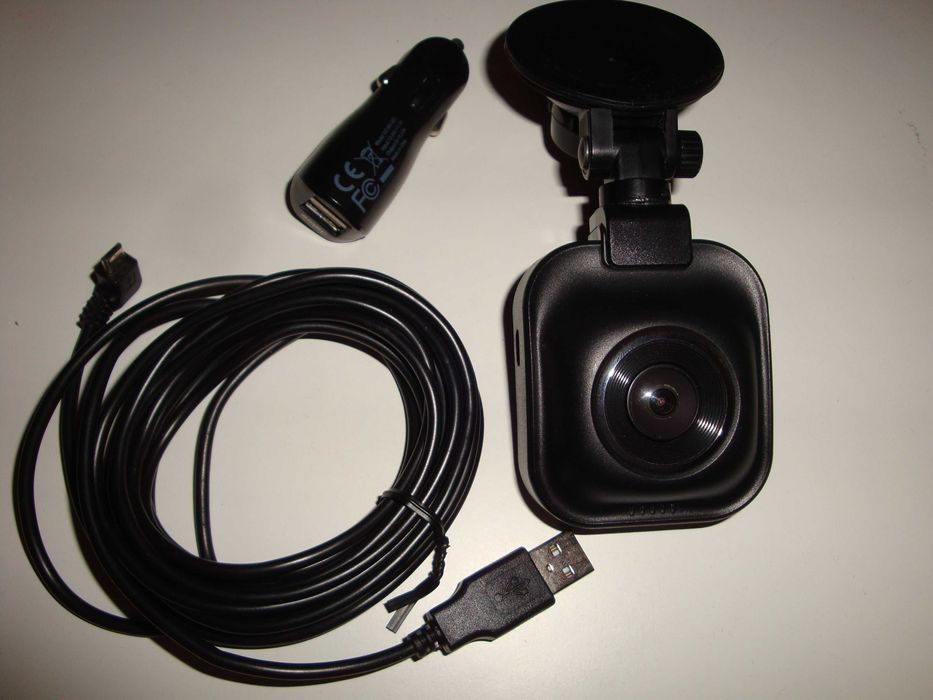 Camera video auto dvr prestigio roadrunner 585 cu gps