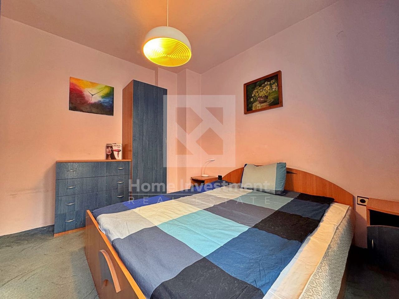 Дава се под наем Тристаен апартамент в Варна, Център - 100 кв.м за 600 € - Снимка #13