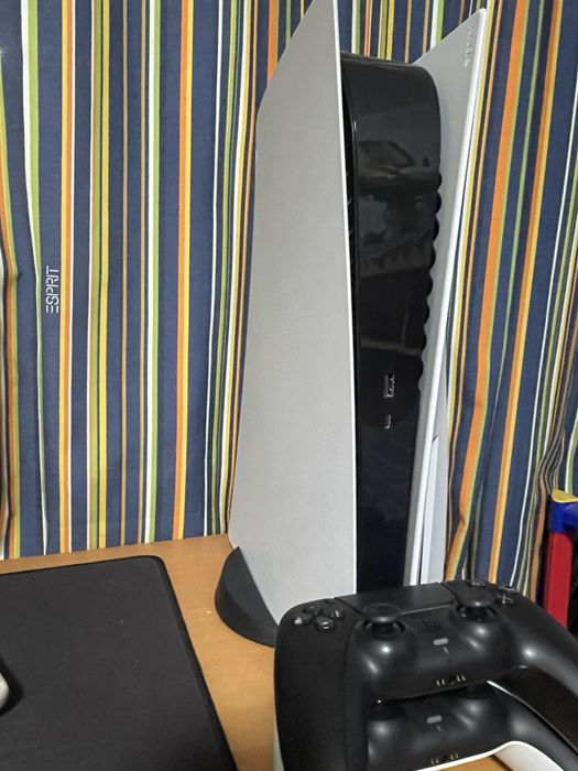 Продам Playstation 5