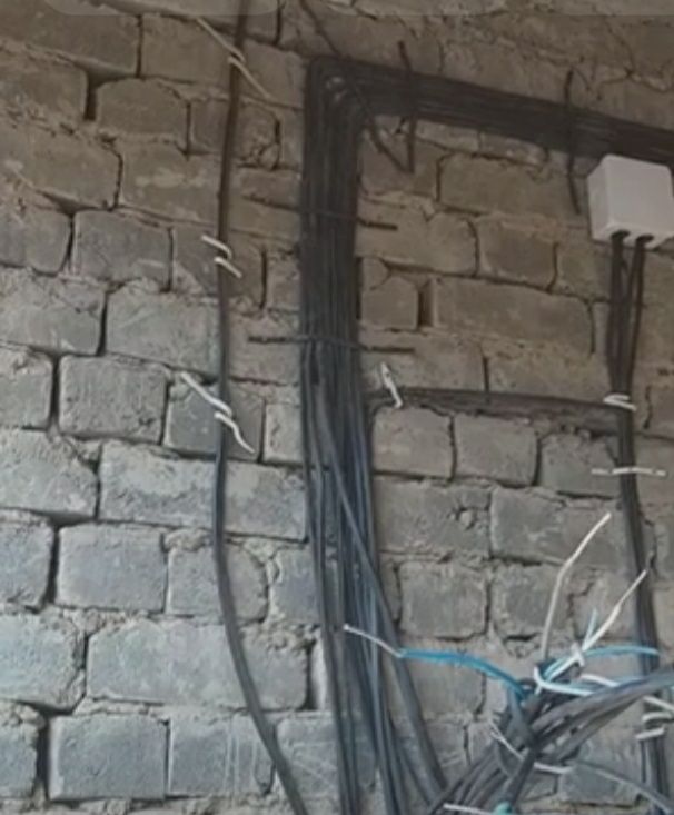 Elektrik xizmatlari yevra mantaj