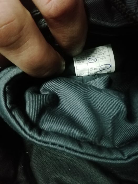 Продам зимнюю спецовку новую