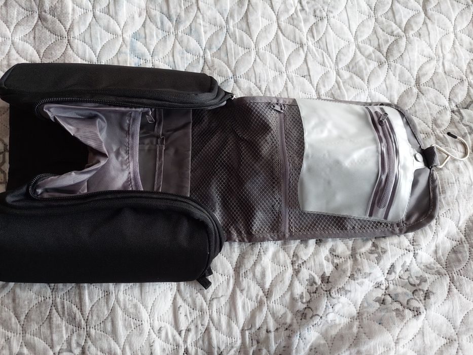 НОВА мъжка козметична чанта/ несесер