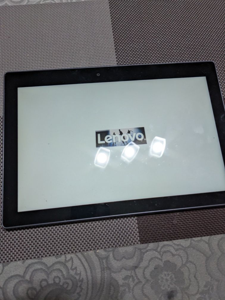 Таблет 10" Lenovo, SIM карта, навигация