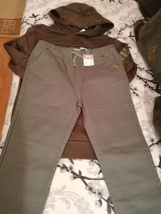 Haine baiat 10-12 ani cu eticheta