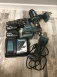 Комплект акумолаторни инструменти Makita
