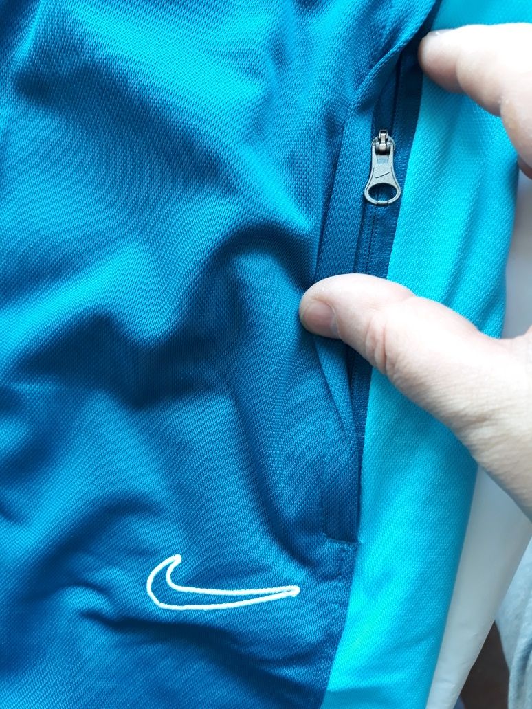 Trening Nike nr L  și xxl originali