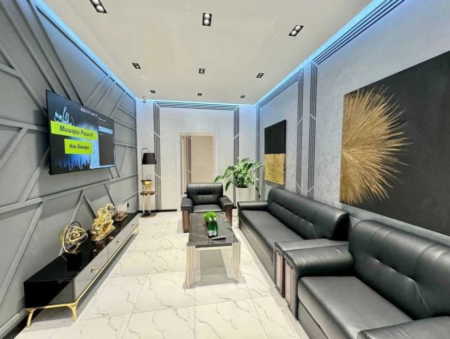 Сдается офис на ТЦ Next, Ул.Бобура, 300 м²