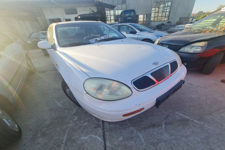 Buson vas lichid parbriz Daewoo Leganza prima generatie