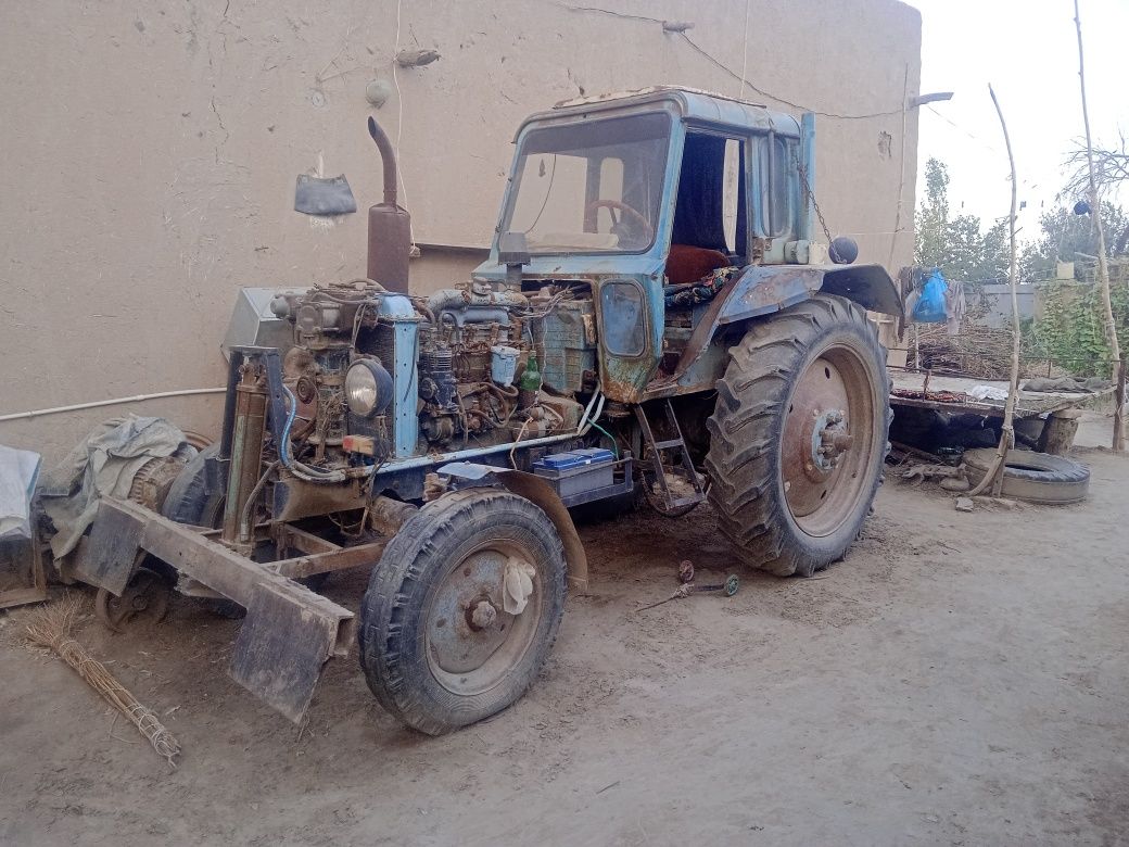 Mtz 80 sotiladi kelishilgan narxda