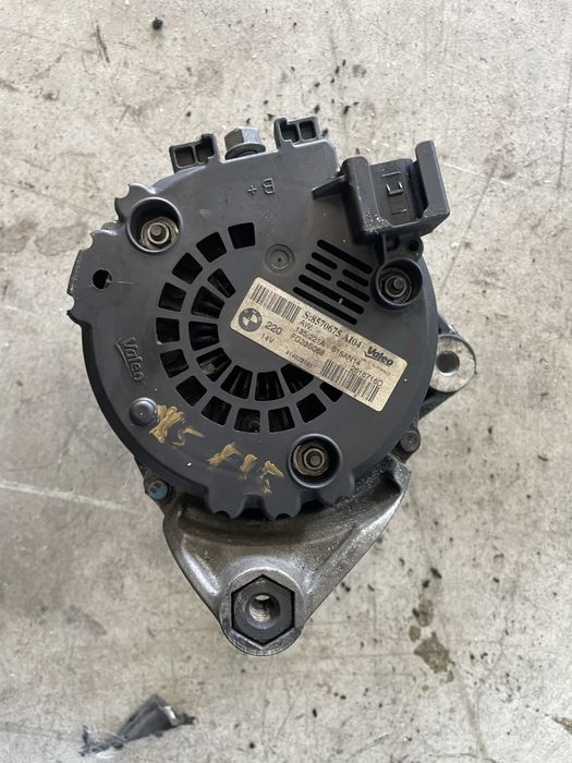 Alternator BMW f15 f16 x5 x6 f01 f10 seria 5 7 motor 3.0 4.0 5.0 220v