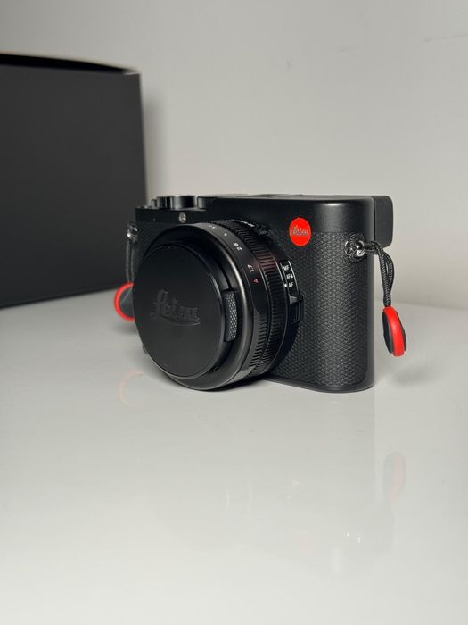 Aparat foto Leica D-Lux 8 nou