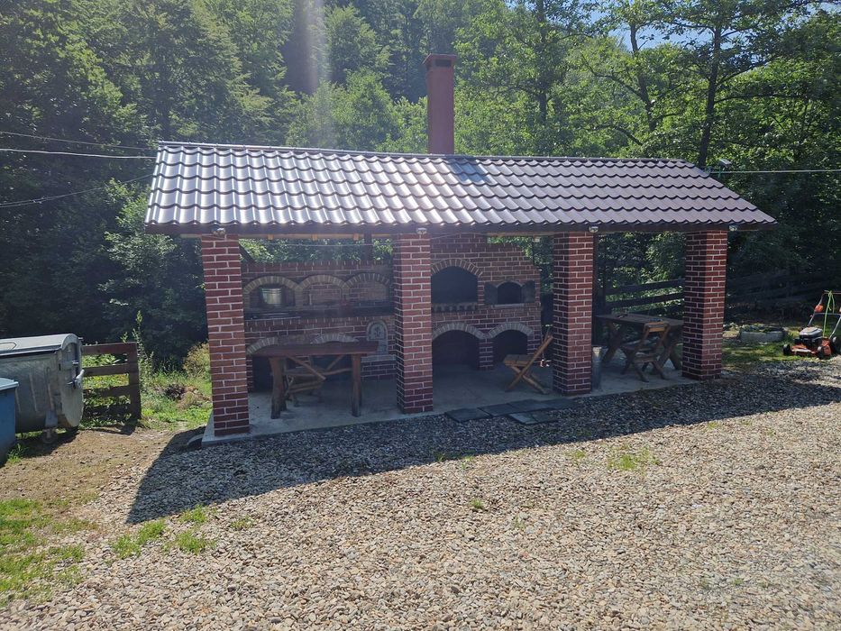 Cabana Poienita Lisa Sanbata de sus Manast Brancoveanu Brasov