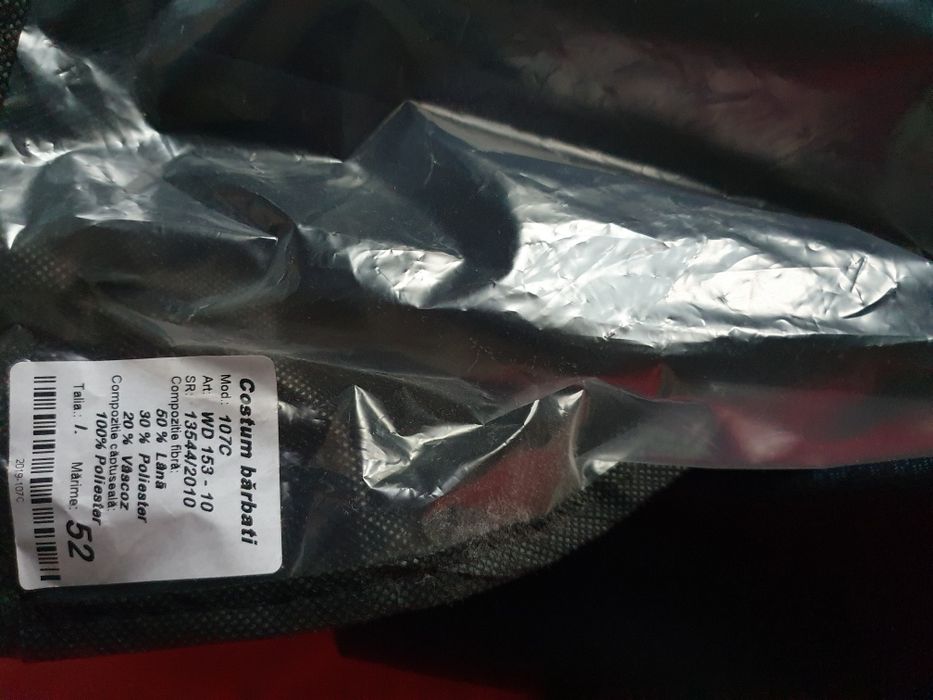 Costum barbatesc eveniment, cu accesorii incluse