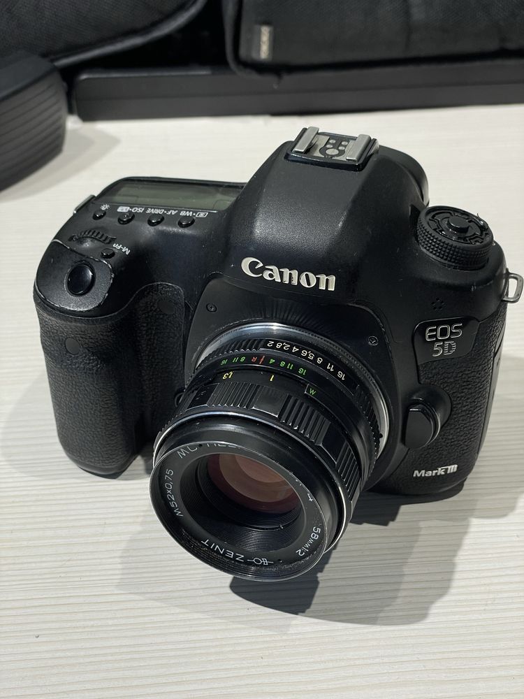 Canon eos 5D Mark 3 III