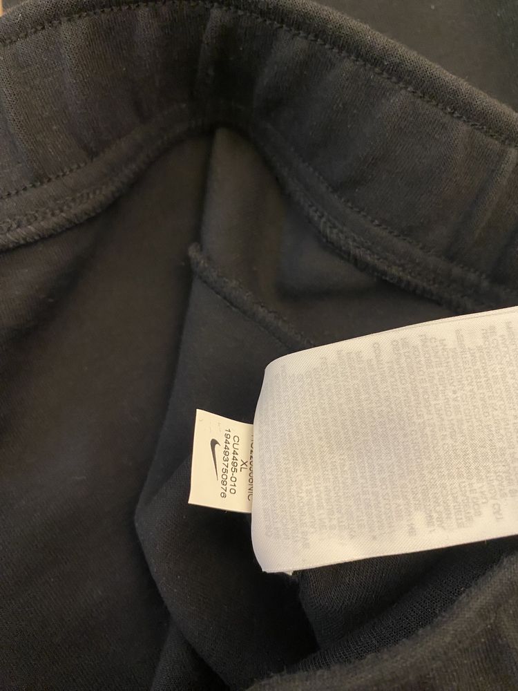 Nike Tech Fleece Black мъжко долнище XL 100% оригинал!