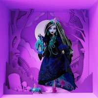 Monster High Designer Series Lenore Loomington Doll Pre-Order
