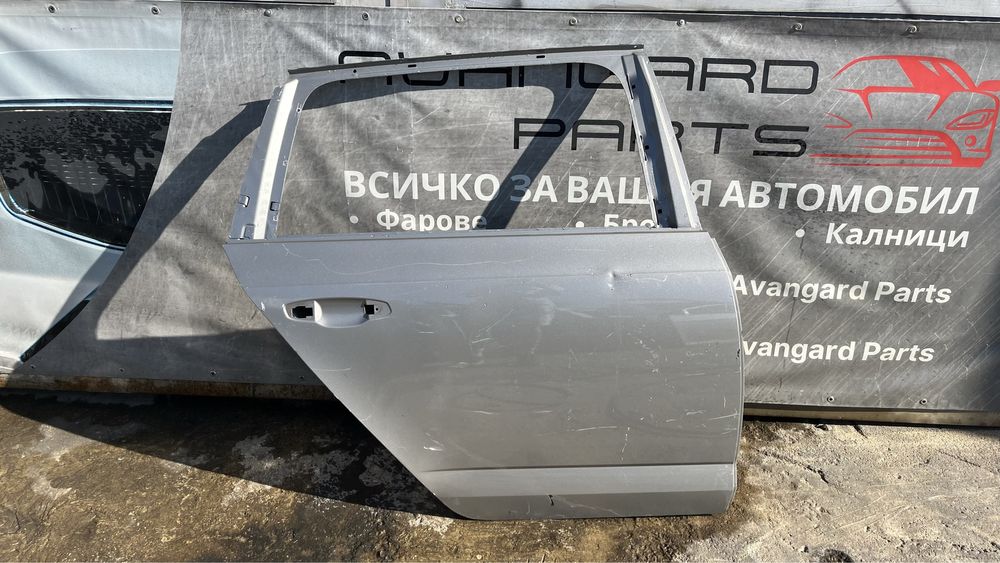 5 броя задна дясна  врата Skoda Octavia 3