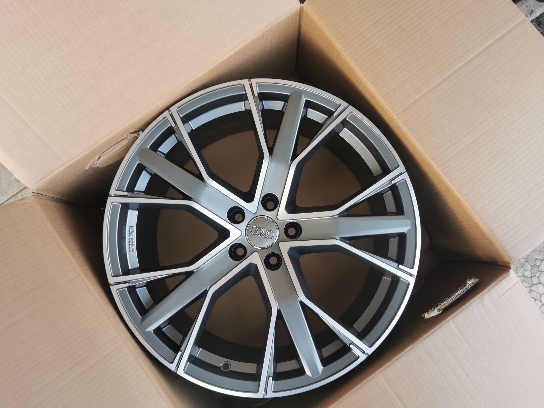 jante de aliaj pentru Audi marca Gmp model Gunner pe 20