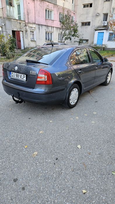 Vând Skoda Octavia 2 1.9 105 Cp 2009 !