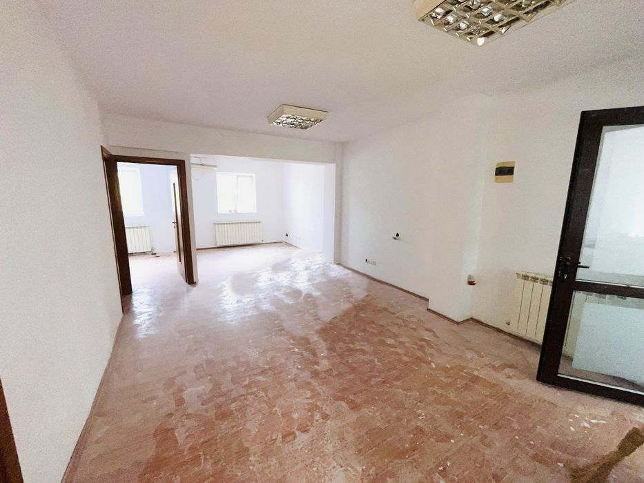 Apartament duplex 5 camere Otopeni - 3 bai, 2 bucatarii