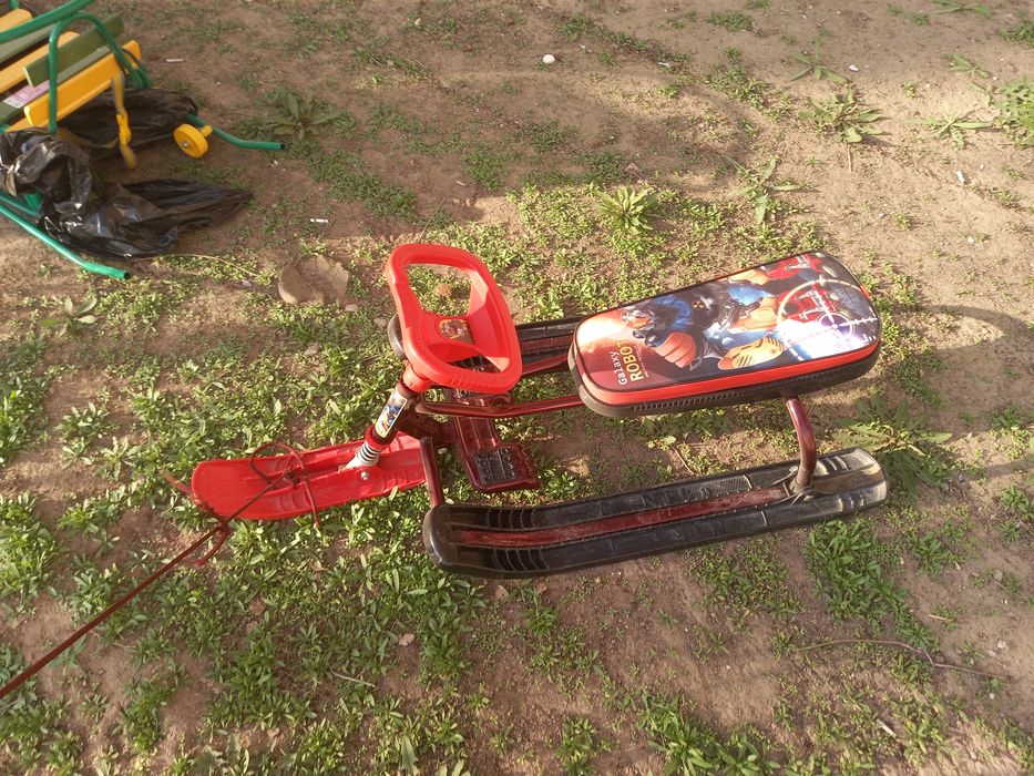 Срочно, продам сани