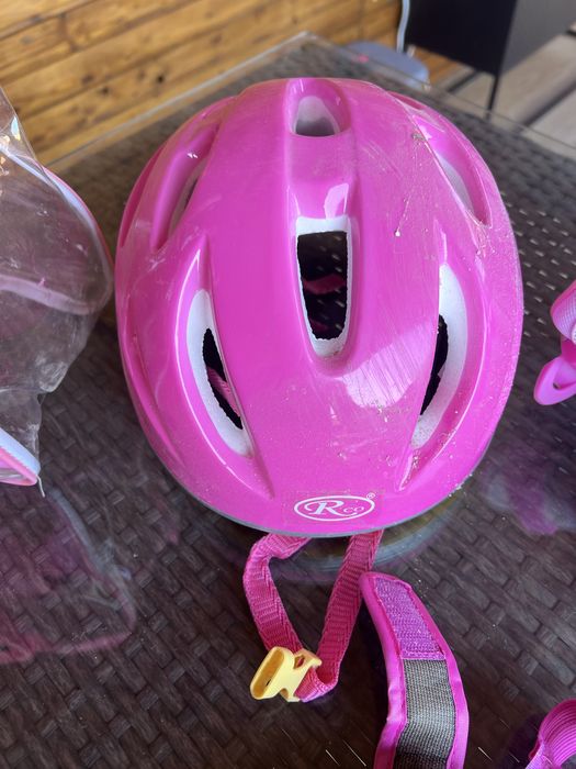 Vand role fetite reglabile pentru patru marimi