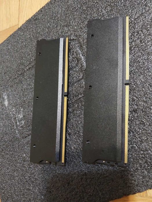 32GB DDR5 TeamGroup - 6400MT/s, Crucial Pro - 6000MT/s