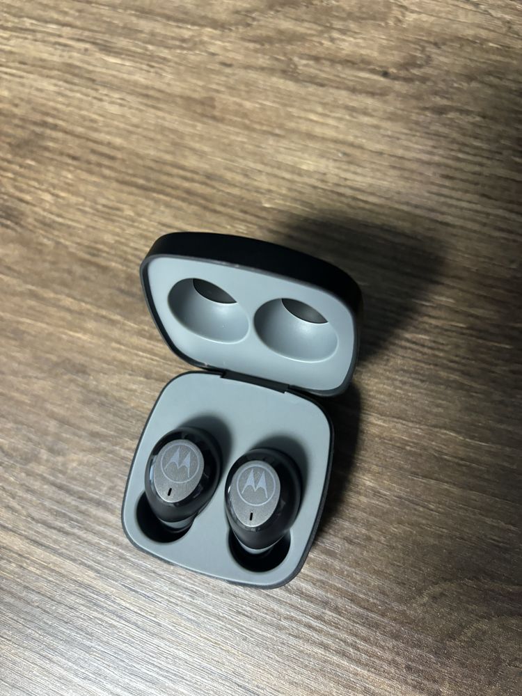 Слушалки Motorola Verve Buds 100
