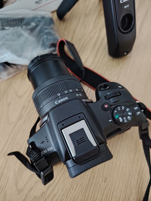 Canon EOS R50 kit creativ