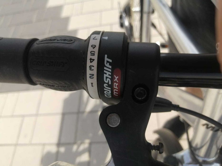 2 biciclete din aluminiu MARS de oraș și drumeții pt. bărbați și femei