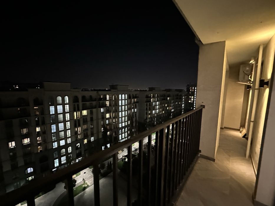 Продается в NRG Mirzo-Ulugbek ул.Сайрам 3/9/12 129м2+ балкон 30м2