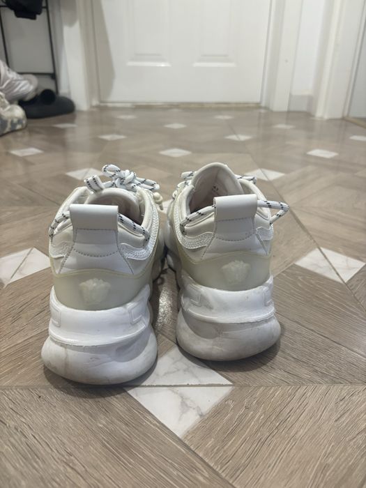 versace chain reaction