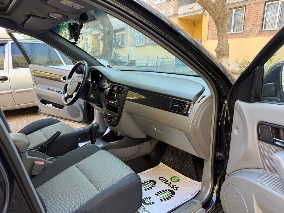 Джентра 2022 с люком черный жемчуг