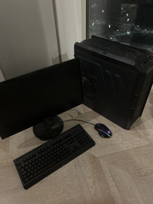 Продается компьютер+мышь+клавиатура+ монитор 60 герц