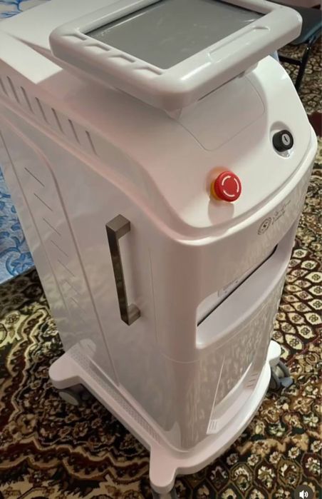 Diotniy lazer aparat