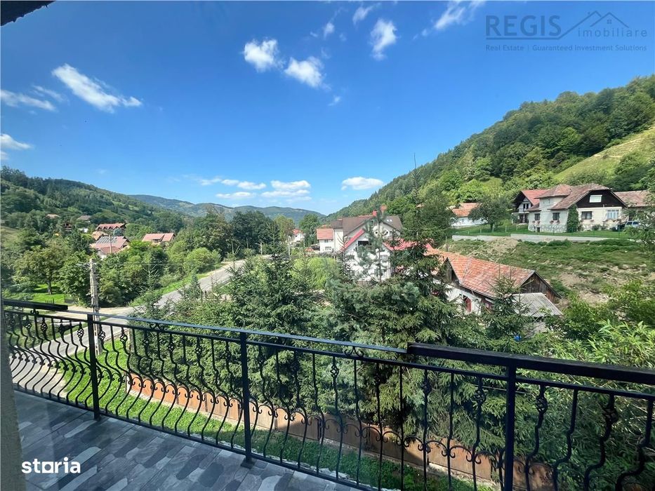 Pensiune Deosebita, Simon, Bran