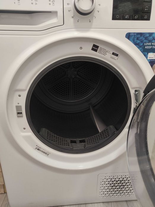 Сушилня Hotpoint Aristone 8 кг