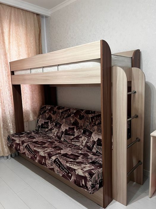 Двухъярусная кровать