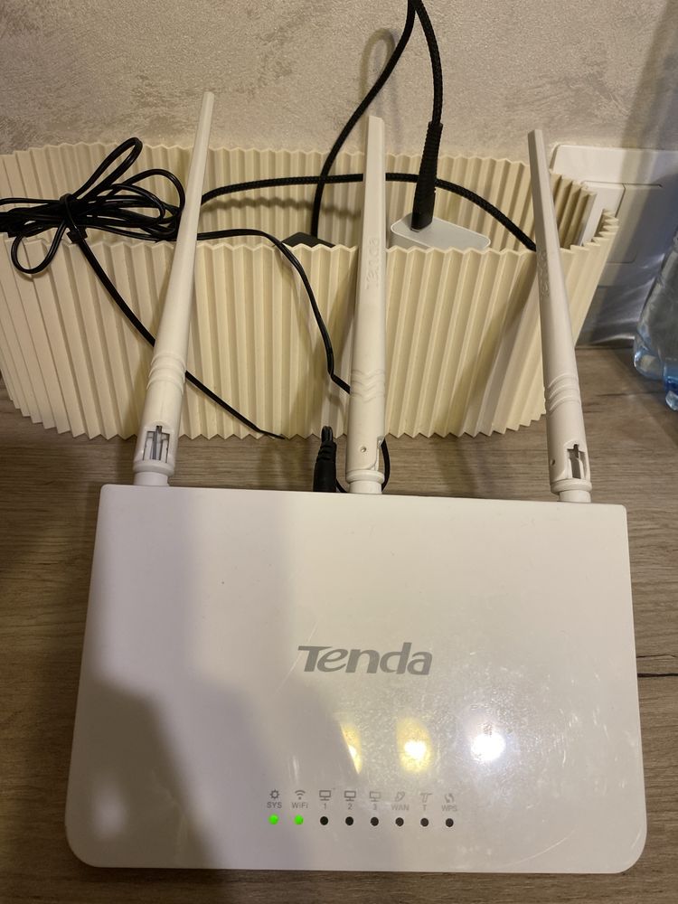 Router Wireless Tenda N300