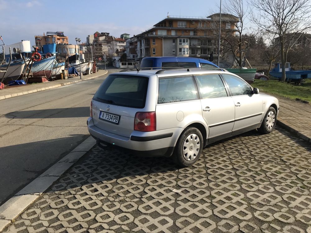 VW Passat  1,6, Комби