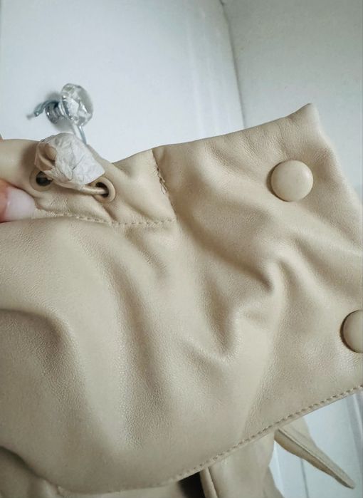 Geaca matlasata Stradivarius culoare ecru