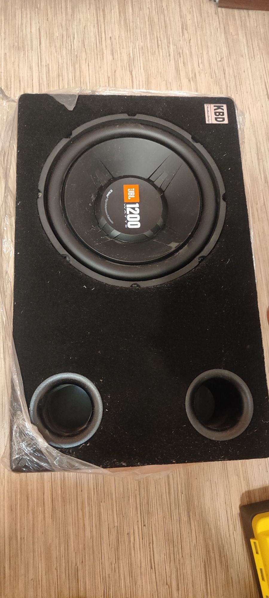 Сабвуфер JBL новый