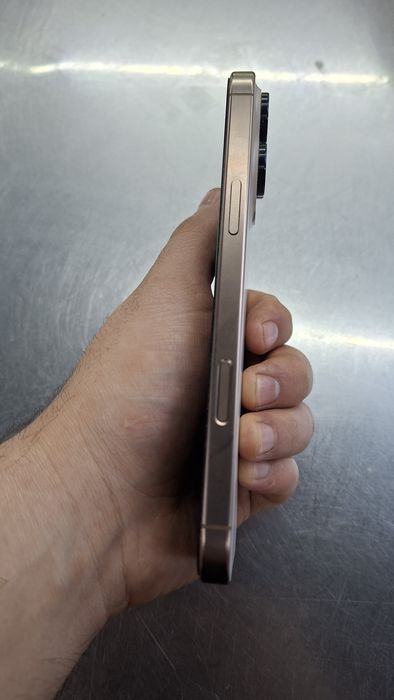 Iphone sotiladi 16 pro max