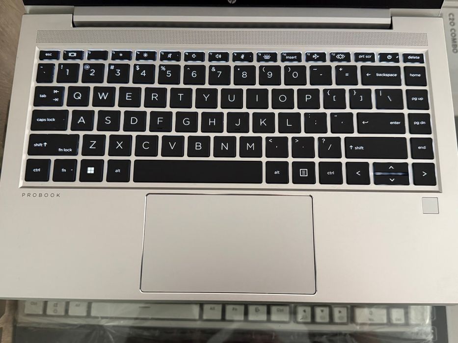 Продается ноутбук в отличном состояние