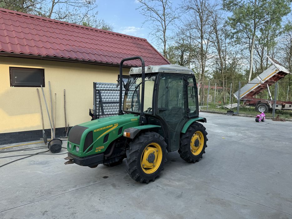 Tractoras Ferrari 50 cp