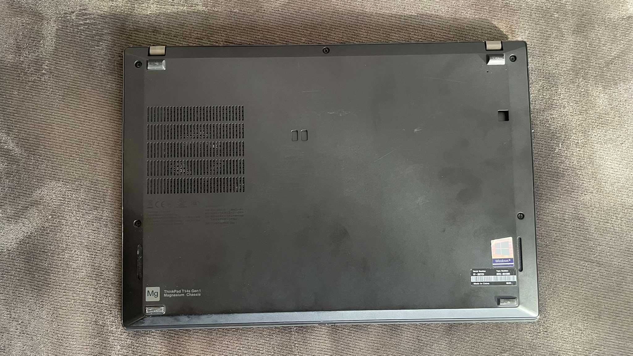 Lenovo T14s Gen1