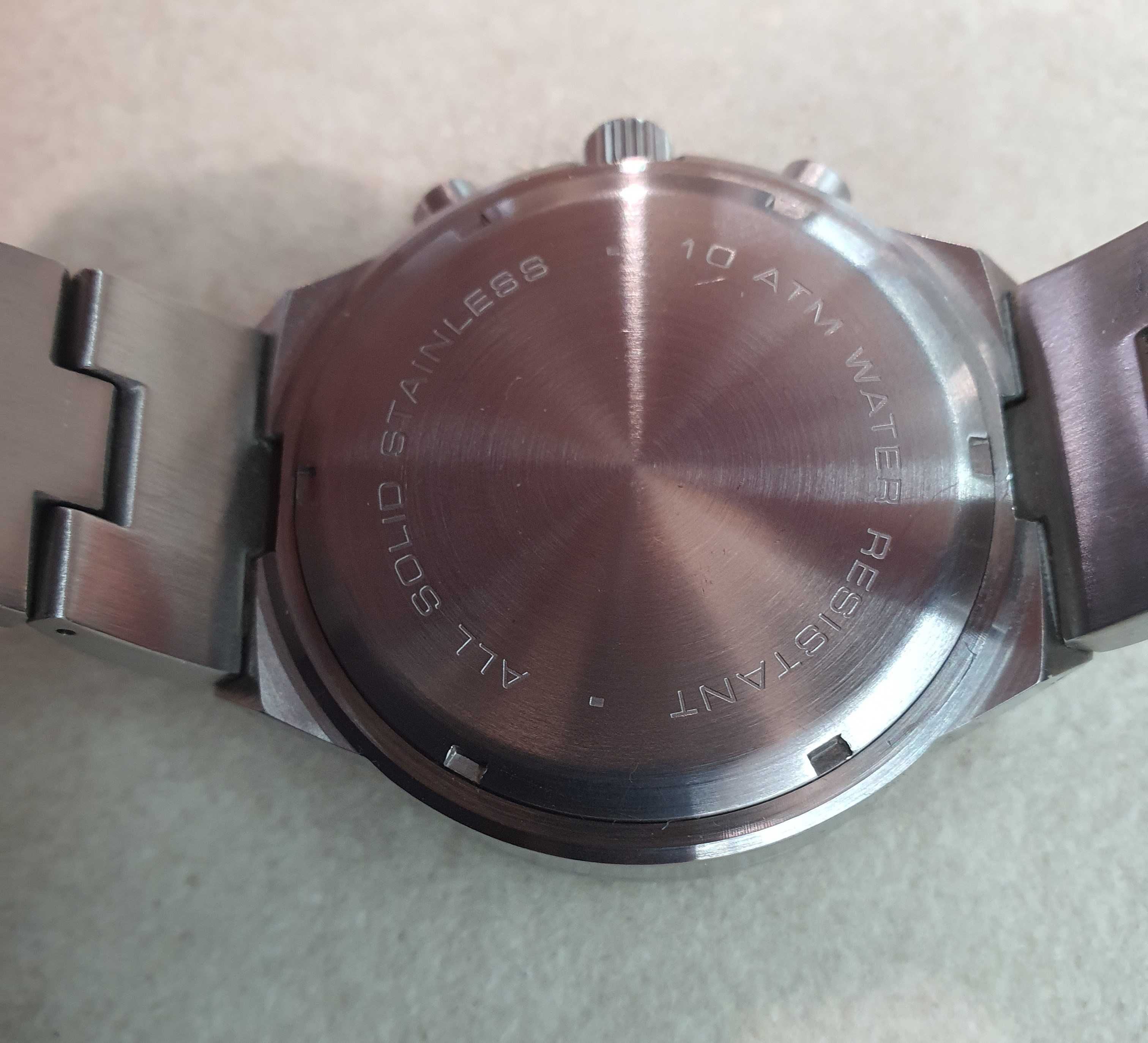 Оригинален ръчен мъжки часовник VOLVO R-Design Chronograph