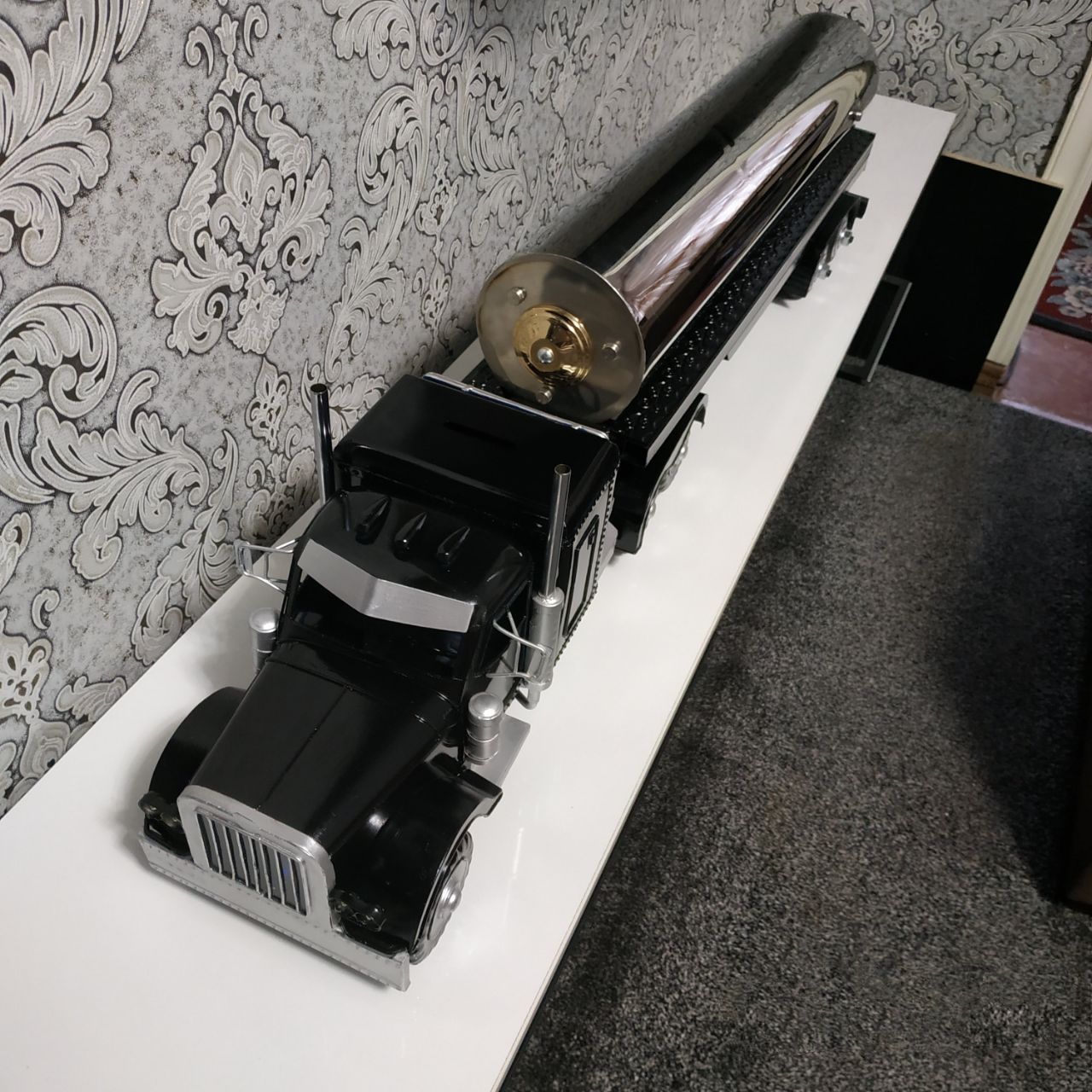 Модель автомобиля, фура