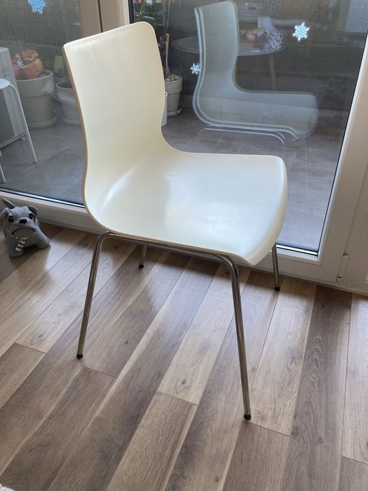 Vand scaune pentru living/bucatarie