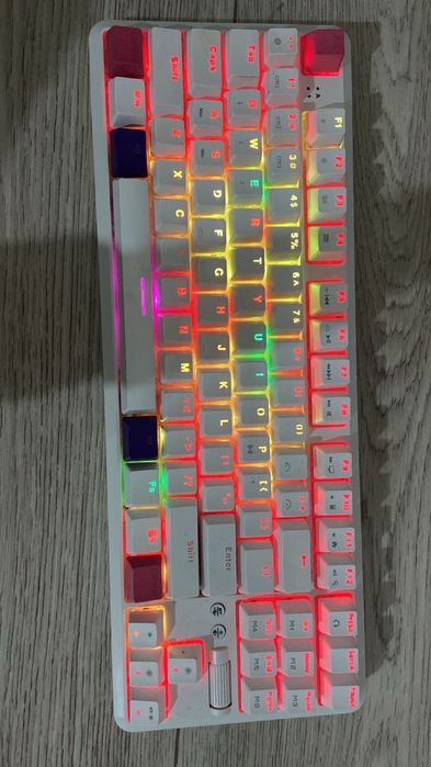 Ajazz K870T в хорощем состоянии